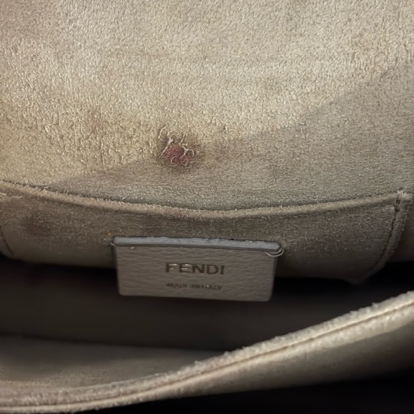 Fendi Black/brown Zucca Embossed Leather Small Kan U Shoulder Bag - Picture 14 of 15